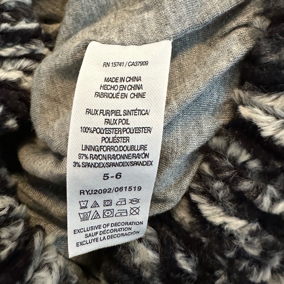 Black and white jacket - Picture 4 of 4